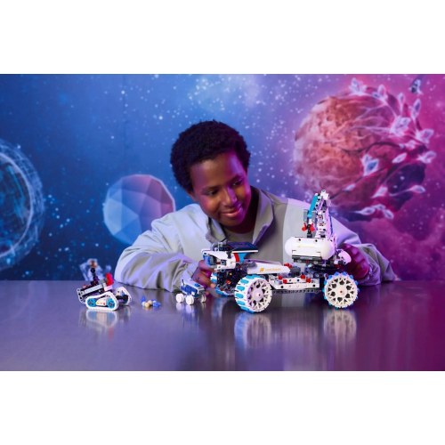 LEGO Technic rumkøretøj 42211 Lunar Outpost Moon Rover