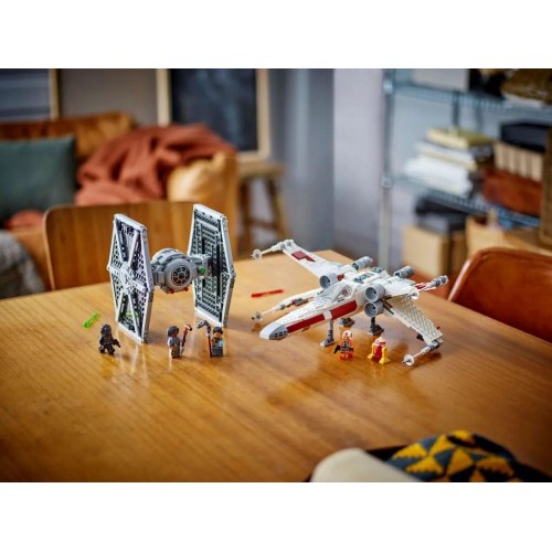 LEGO Star Wars TIE Fighter & X-Wing Mash-up (75393)