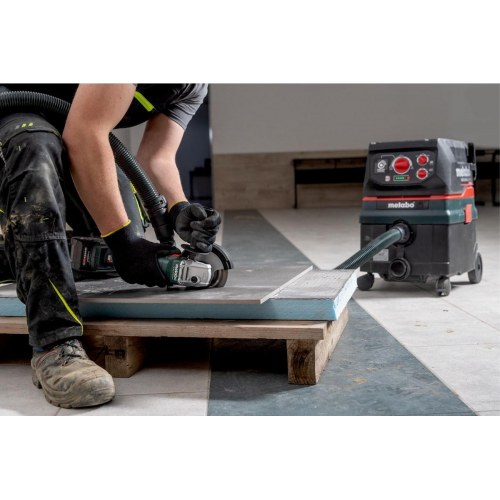 Boremaskine 18 V - Metabo SET 2.4.3, 1.600 o/min, sort/grøn/rød