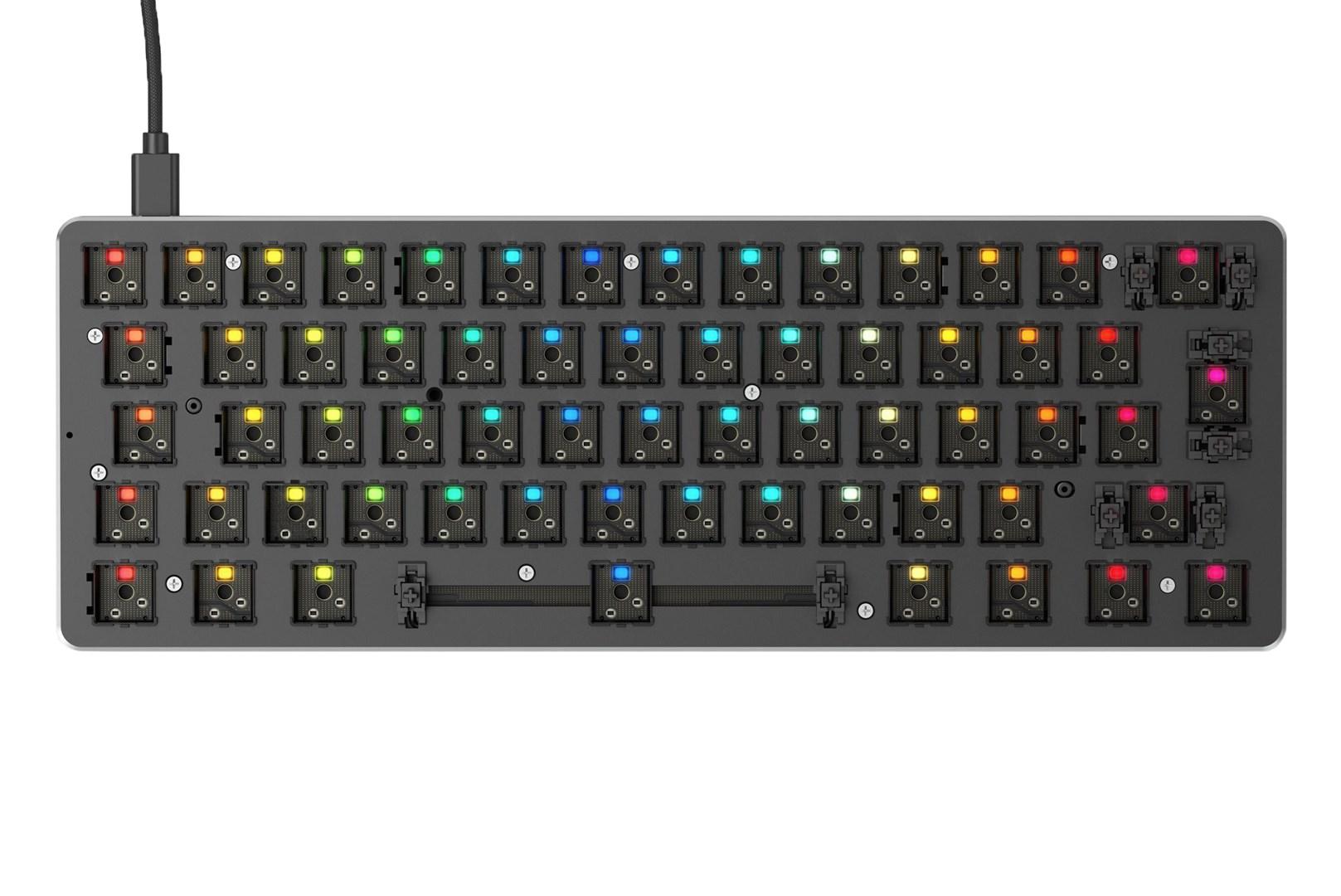 Glorious Klaviatura Compact GMMK-COMPACT-BRN, ANSI US išdestymas, Gateron Brown Switch
