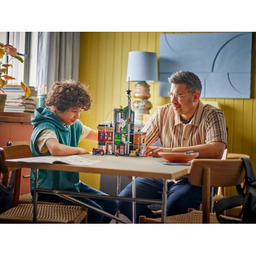 LEGO Marvel Spider-Man vs. Oscorp byggesæt (76324)