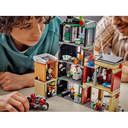 LEGO Marvel Spider-Man vs. Oscorp byggesæt (76324)