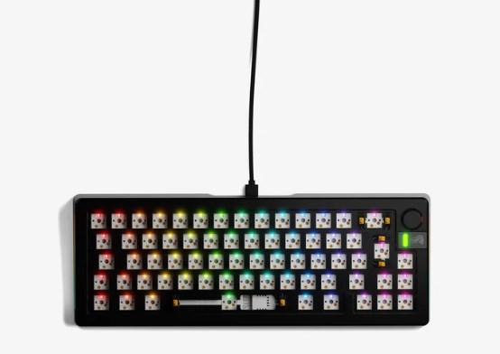 Tastatur barebone 65% GLORIOUS GMMK 3 PRO, RGB, USB, sort billede