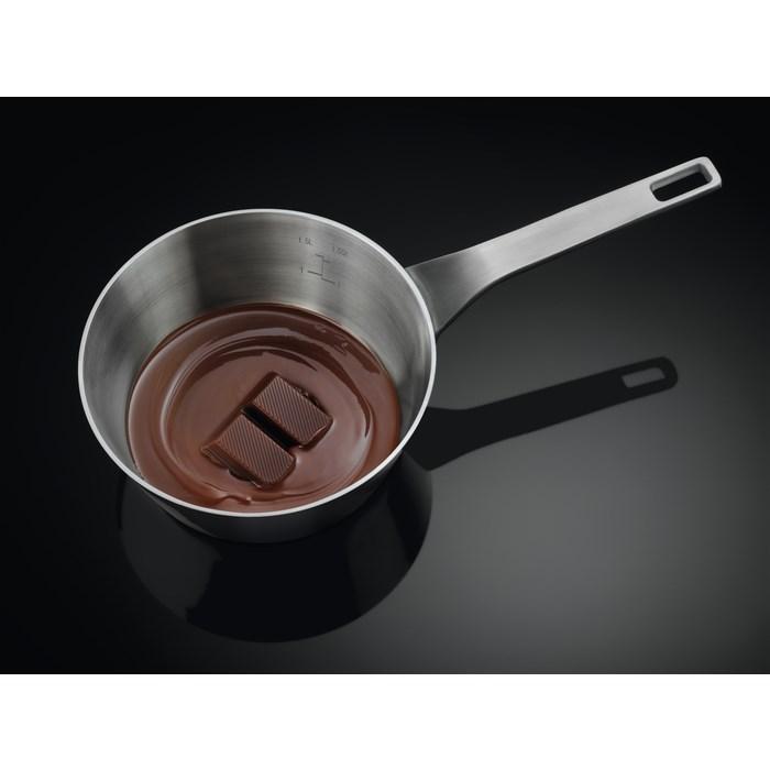 Induktionskogeplade Electrolux EIV83443BW – 78 cm, hvid, 4 zoner