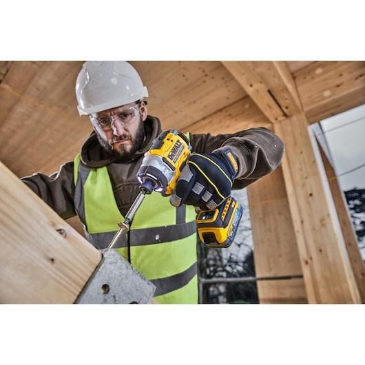 Slagskruetrækker DeWALT DCF860NT-XJ 18 V, børsteløs - 3.800 o/min (sort/gul) billede