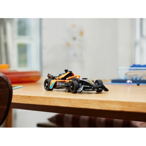 LEGO Technic NEOM McLaren Formula E Team 42169 byggesæt