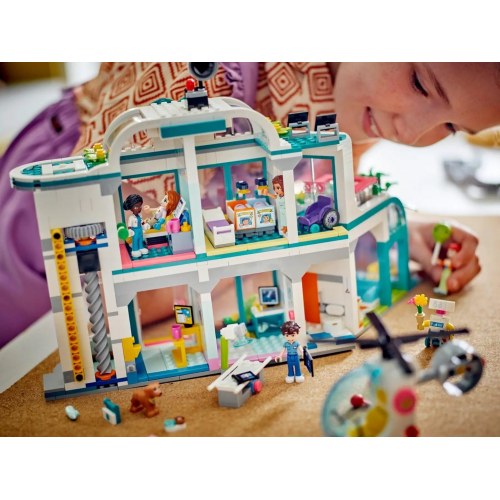 LEGO Friends Heartlake City Hospital – byggesæt 42621