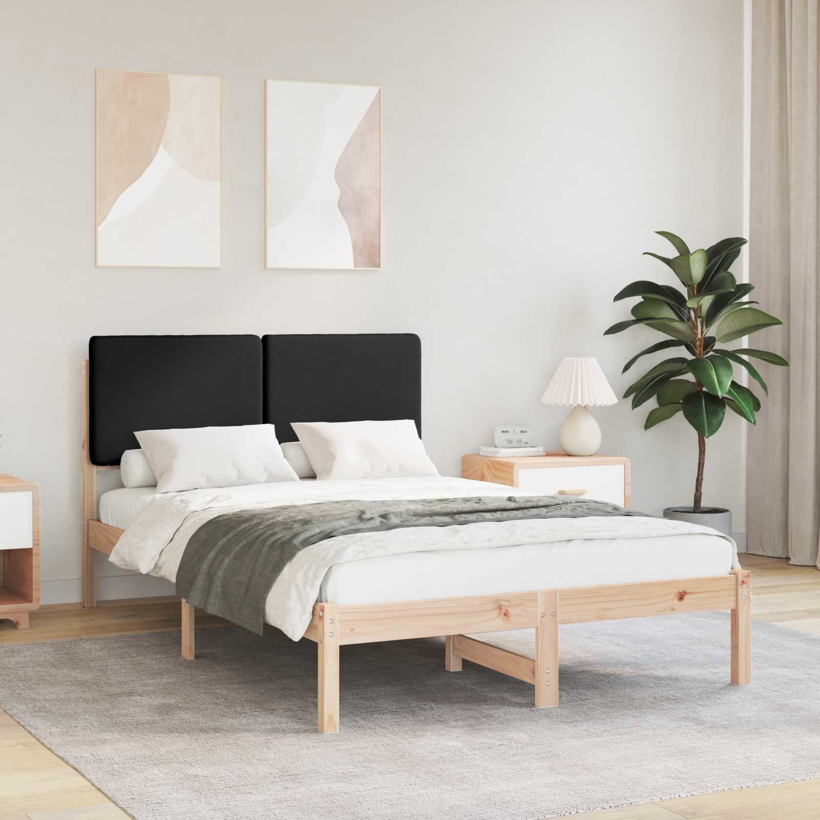 Sengestel i fyrretræ med polstret hovedgavl - sort, 120 x 200 cm