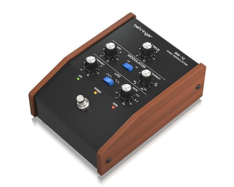 Guitar effektpedal - Behringer BM-11M low-pass filter