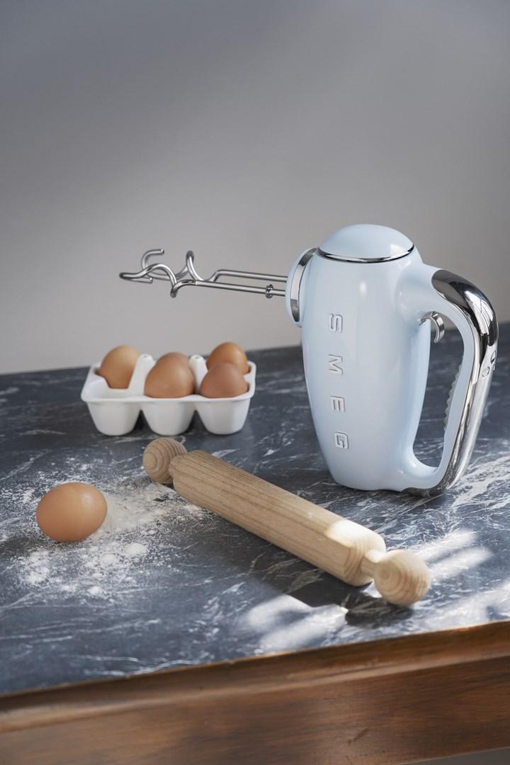 Håndmixer SMEG HMF01 - retrostil, blå billede