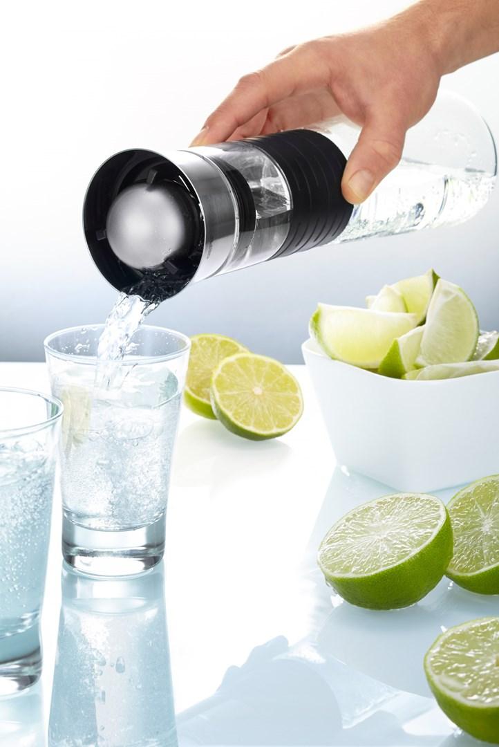 Karaffel til vin/vand 1,0 l - GEFU CASCADA, plast og rustfrit stål