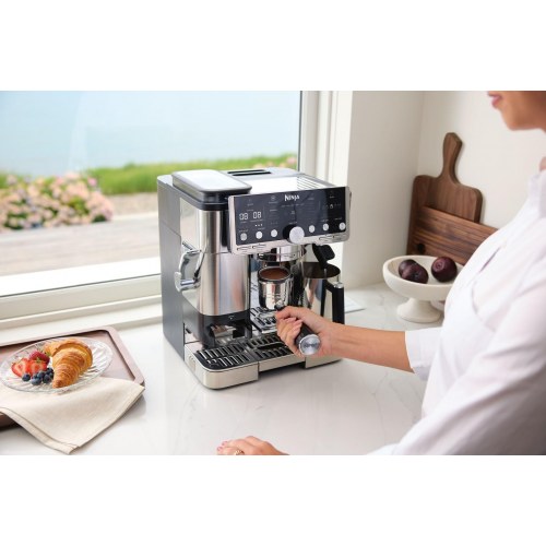 Espressomaskine Ninja ES701EU - semi-automatisk, 2 l