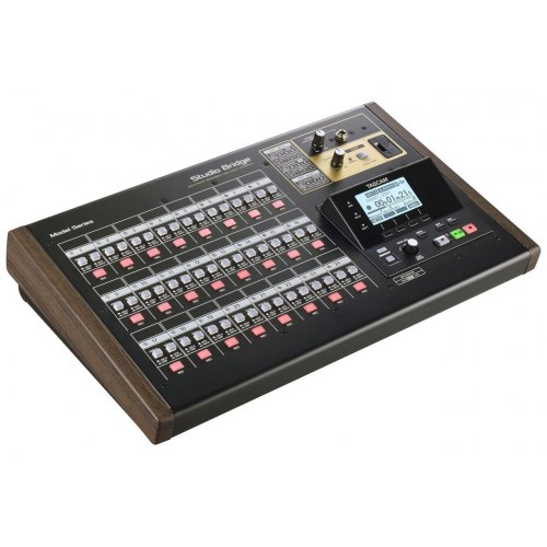 TASCAM Studio Bridge – 24-spors optager og USB audio/MIDI-interface