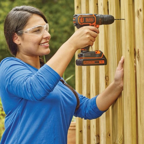 Black+Decker BDCDC18KB-QW 18V skruemaskine/bor - nøglefri, sort/orange