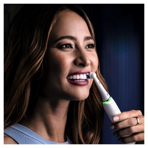 Oral-B iO Series 10 elektrisk tandbørste - hvid (roterende/oscillerende)