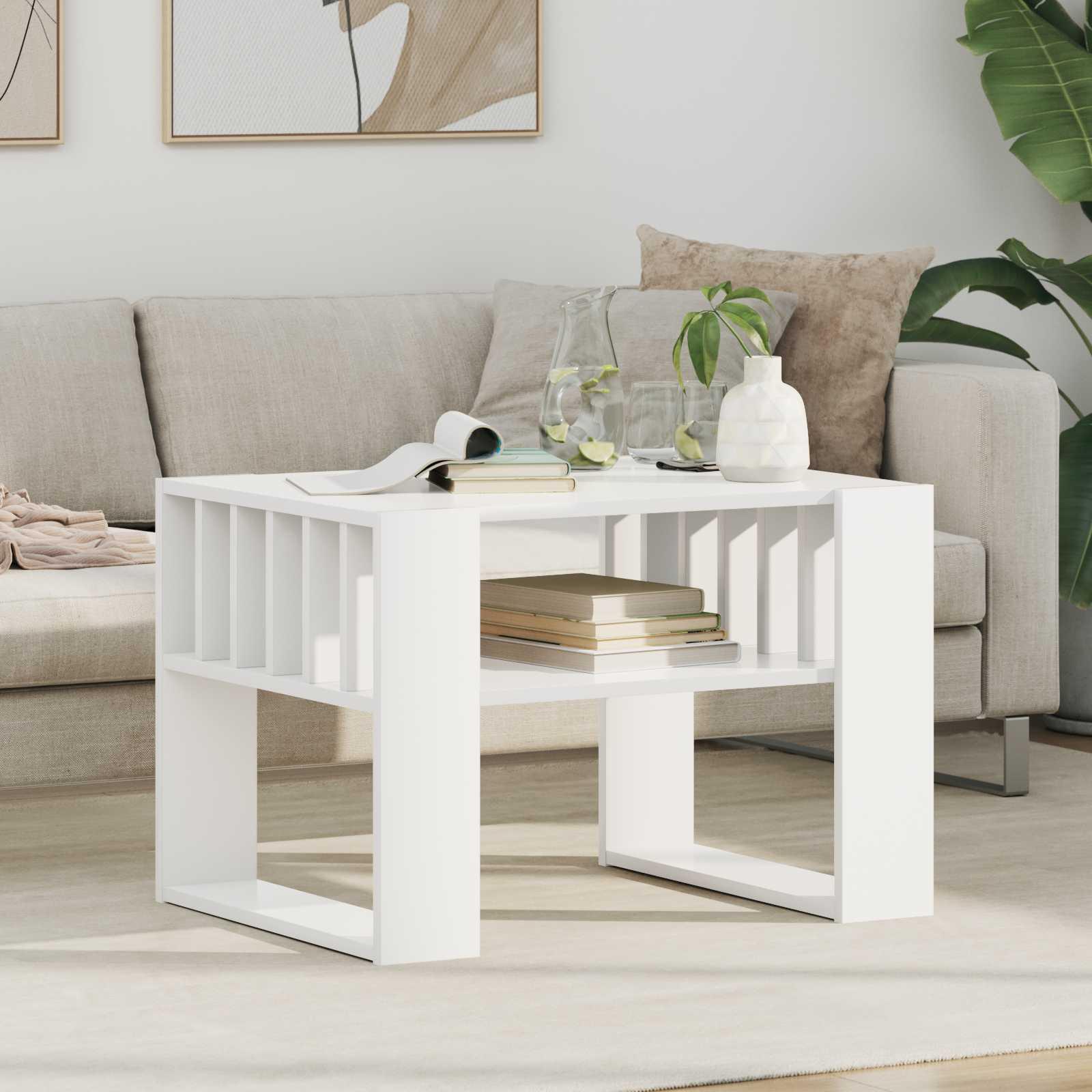 Sofabord - hvidt konstrueret træ 66 × 49,5 × 45 cm med hylde