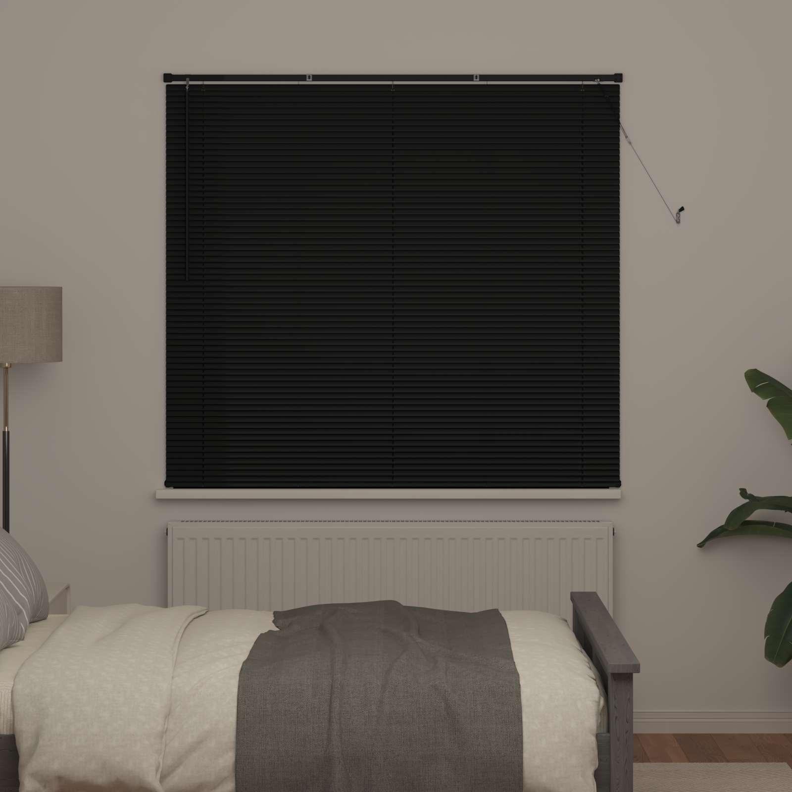 Persienner Indstillelig Sort 150 x 140 cm PVC