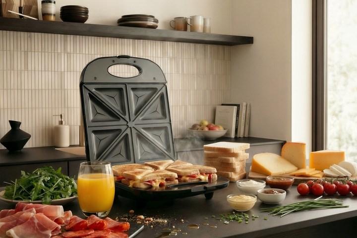 PROMIS STP25 XXL toastmaskine - 4 trekanter, 1.400 W, sort