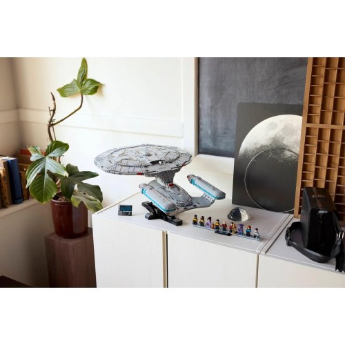 LEGO Icons 10356 Star Trek U.S.S. Enterprise NCC-1701-D – byggesæt til voksne