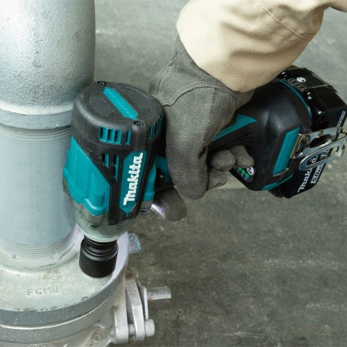 Makita DTW300Z slagnøgle 18 V - 1/2" fyrkant, 3.200 o/min, sort/blå