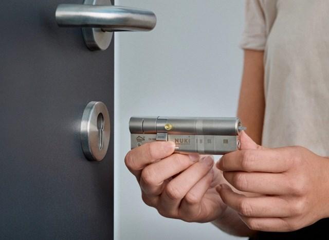 Nuki 221145 Smart Lock Ultra, elektr. Trschloss, BT, WLAN, Matter