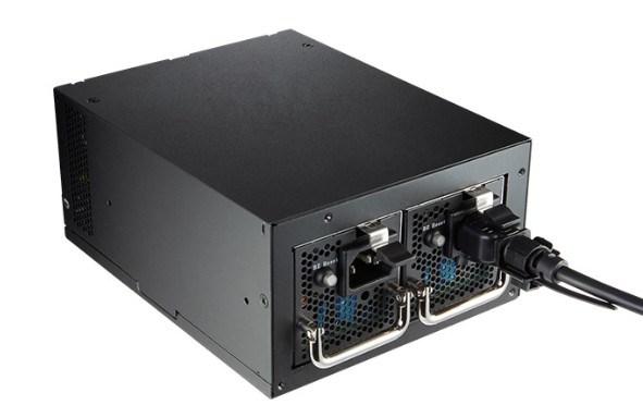 Fortron FSP Twins PRO 700 W PSU - 20+4 pin ATX PS/2, sort billede