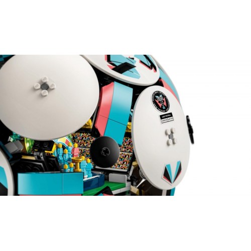 LEGO Editions 43019 Fodbold - byggesæt til udstilling (10+)