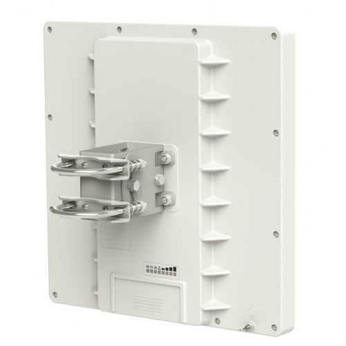 MikroTik QRT 5 PoE udendørs 5 GHz router med 24 dBi