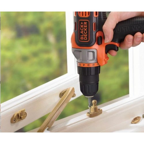 Black+Decker MT218KB 18V skruemaskine/bor - 800 o/min, med kuffert