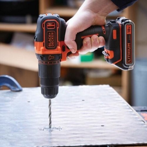 Black+Decker BDCHD18K1B2-QW 18V slagboremaskine/skruemaskine - 1.400 o/min, 2x2,0 Ah