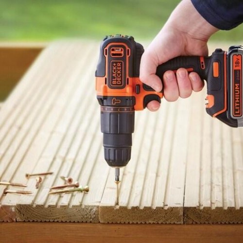 Black+Decker BDCHD18K1B2-QW 18V slagboremaskine/skruemaskine - 1.400 o/min, 2x2,0 Ah