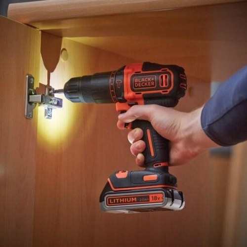 Black+Decker BDCHD18K1B2-QW 18V slagboremaskine/skruemaskine - 1.400 o/min, 2x2,0 Ah