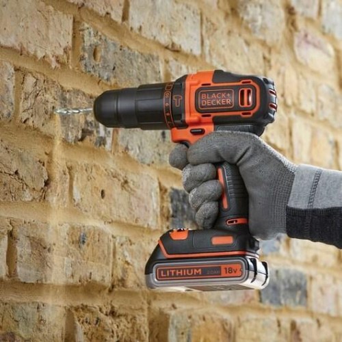 Black+Decker BDCHD18K1B2-QW 18V slagboremaskine/skruemaskine - 1.400 o/min, 2x2,0 Ah