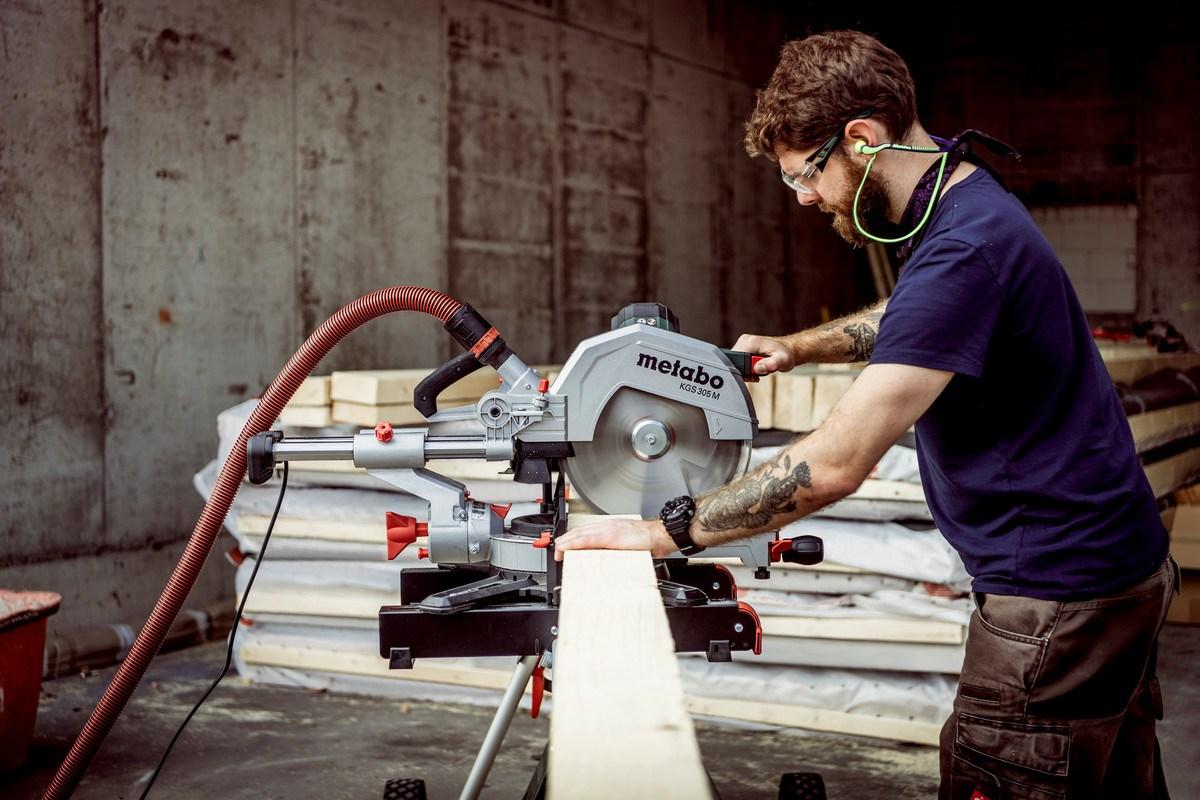 Metabo KGS 305 M kap-/geringssav 2.000 W - 3.700 o/min billede