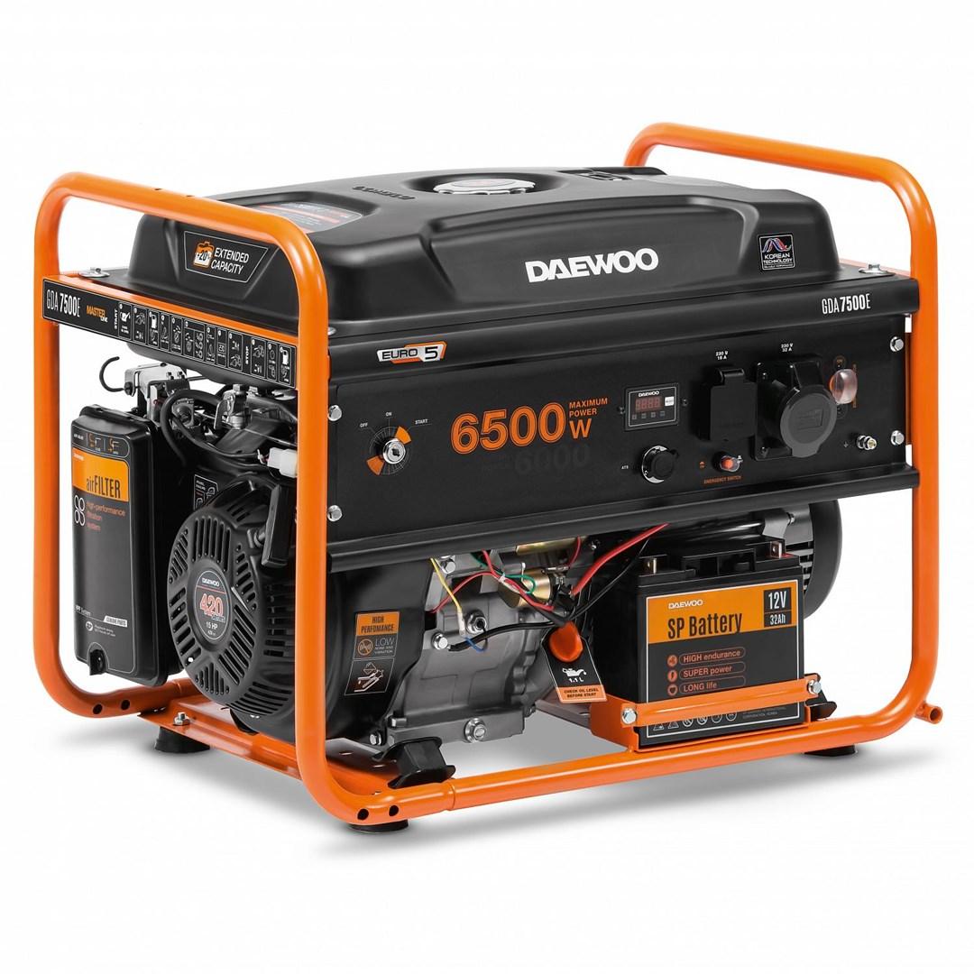 Daewoo GDA 7500E benzingenerator - 6.500 W, 30 l, orange/sort