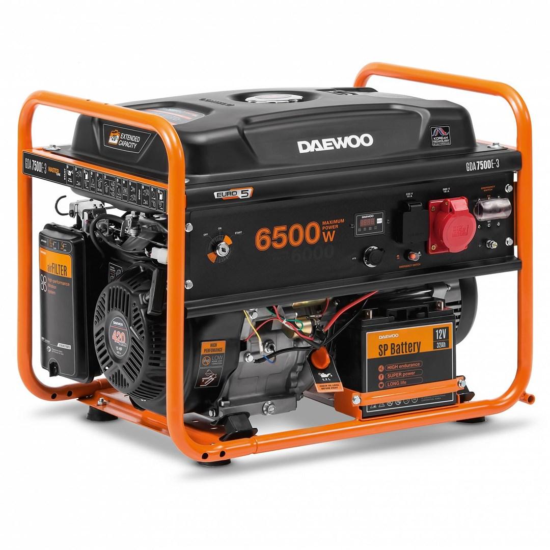 Daewoo GDA7500E-3 benzingenerator 6,5 kW - 380 V