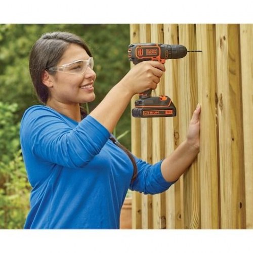 Black & Decker BDCDC18-QW 18V akku skruemaskine/boremaskine - sort/orange