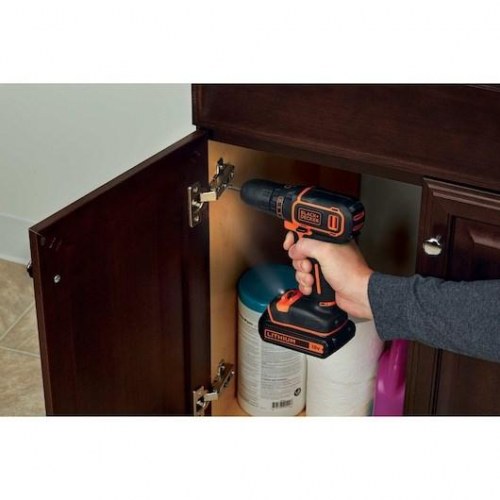 Black & Decker BDCDC18-QW 18V akku skruemaskine/boremaskine - sort/orange