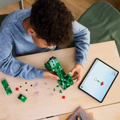 LEGO Minecraft 21276 - Creeper byg sættet (665 dele)
