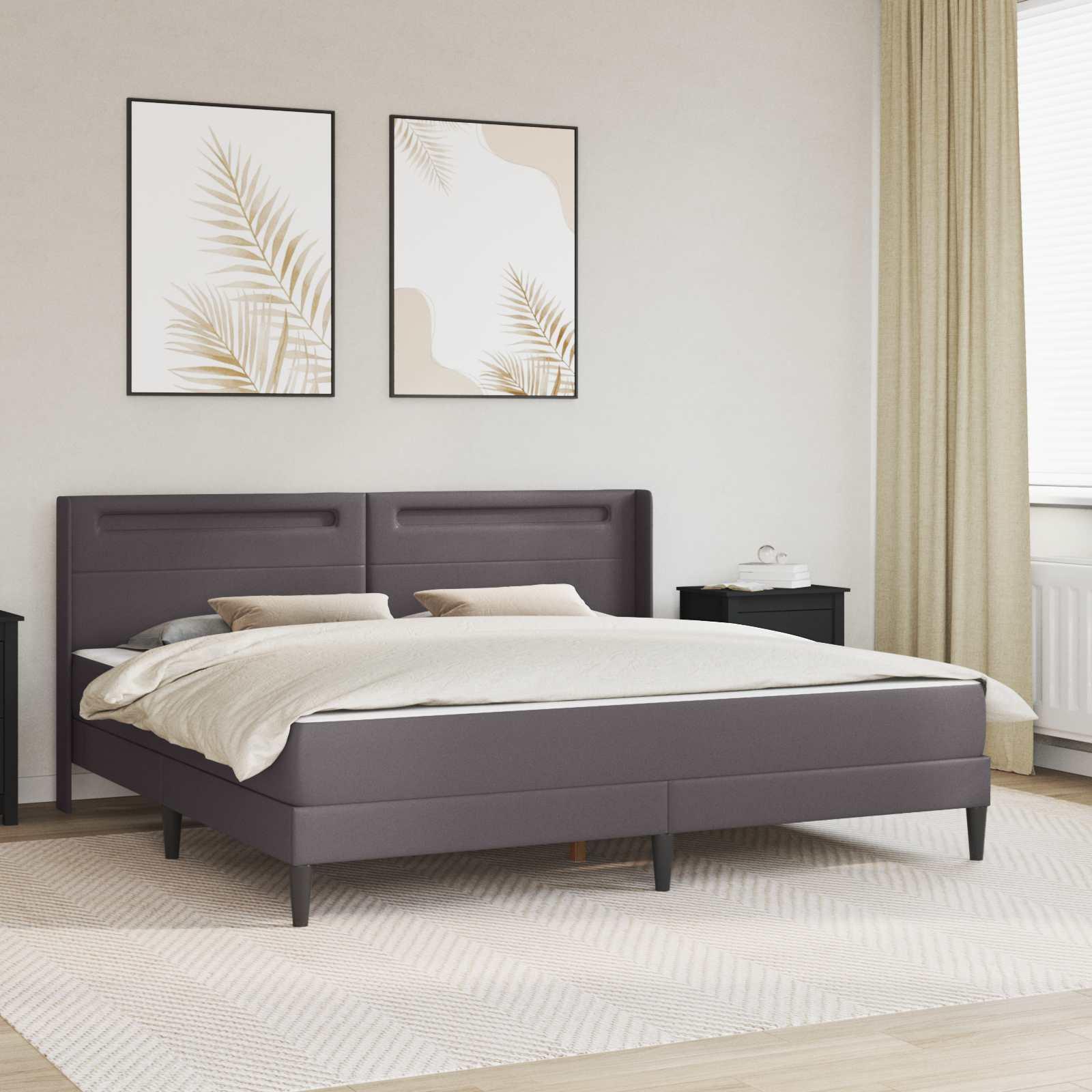 Sengeramme med madras Grå 200 x 200 cm Kunstlæder