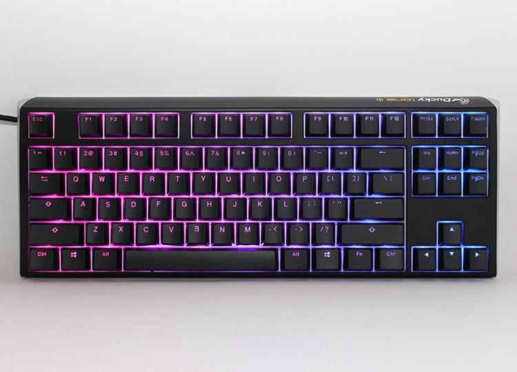 Ducky One 3 Classic TKL gaming-tastatur – USB, tysk layout, sort/hvid