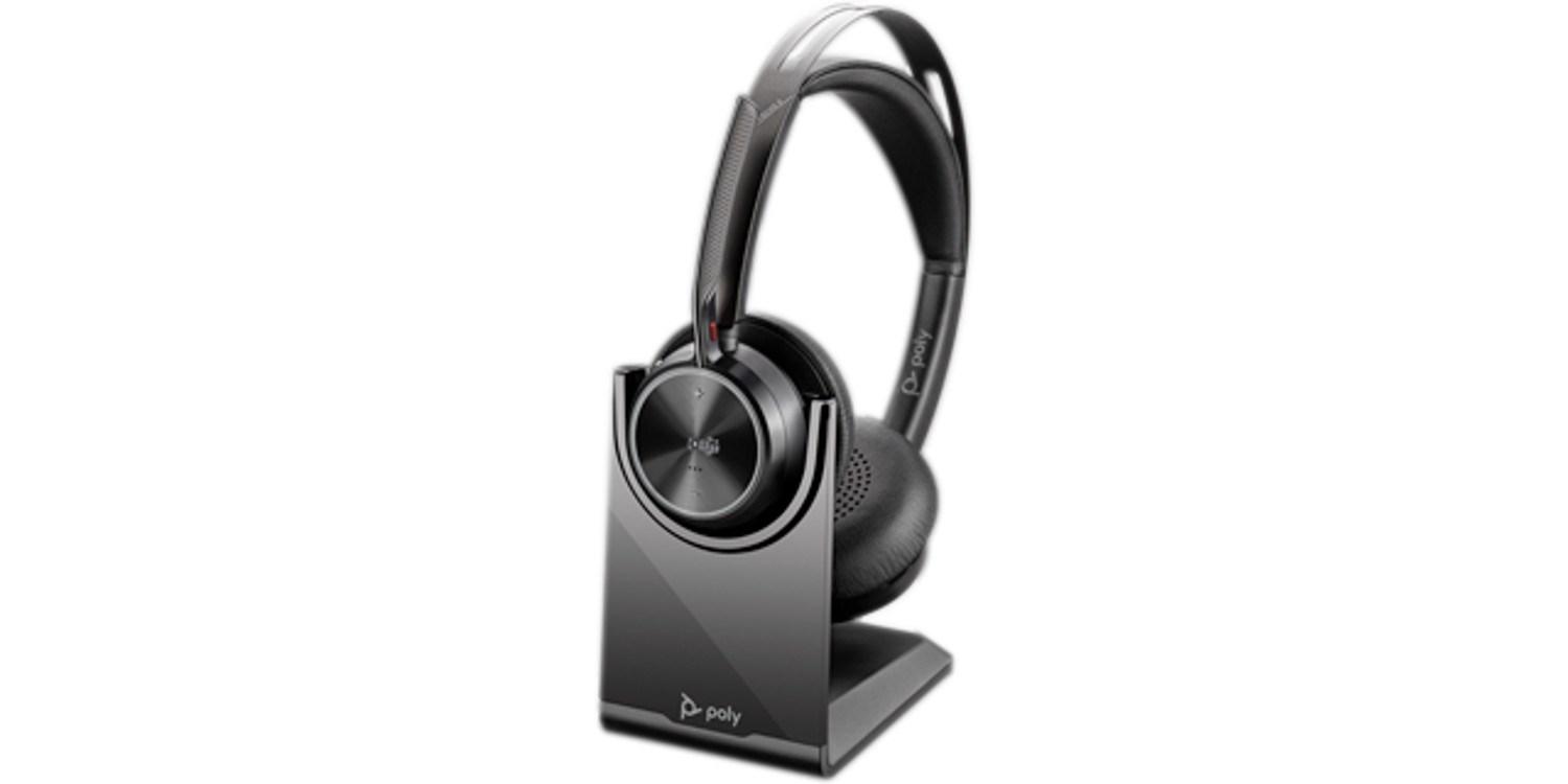Poly Voyager Focus 2 UC headset – USB-C/A adapter og ladeholder billede