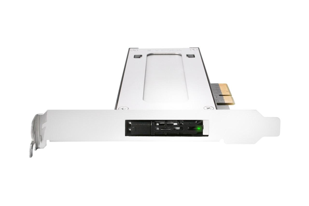 Icy Dock MB840M2P-B - intern M.2 NVMe PCIe 3.0 adapterkort billede