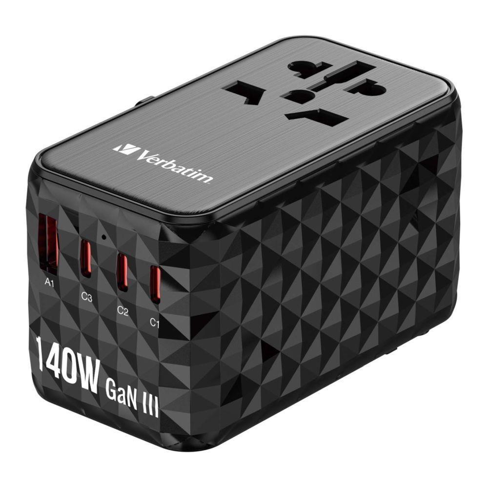 Verbatim UTA-10 140W GaN III universal rejseadapter med 2× USB‑C PD 3.1 & QC 4+, 1× USB‑C PD 3.0 og 1× USB‑A QC 3.0 billede