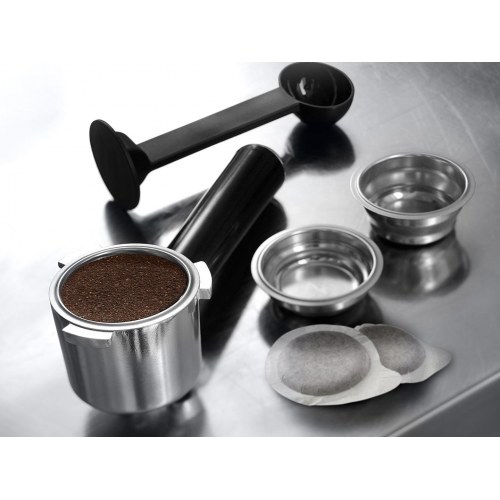 De’Longhi Dedica Style EC 685.BK espressomaskine 1,1 l - sort/sølv