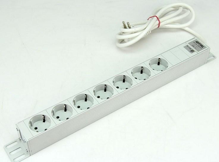 Rittal DK7240.210 - Hvid stikdåse med 7 udtag, 250 V, 2 m