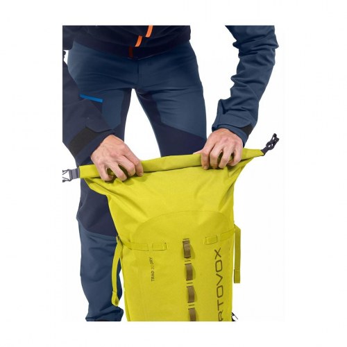 ORTOVOX TRAD 30 DRY - kamerarygsæk 30 l - gul