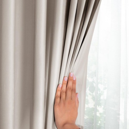 Mørklægningsgardin i velour 140x245 - RESTILO, varm sandbeige med sølvøskner og bindebånd (OUTLET A+)