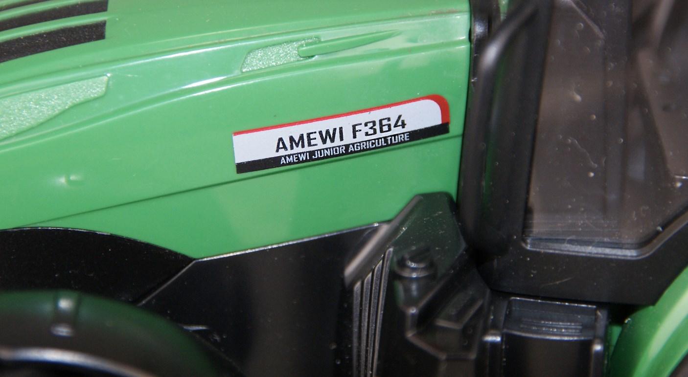 Amewi F364 fjernstyret traktor 1:24 - RTR med lys og lyd billede