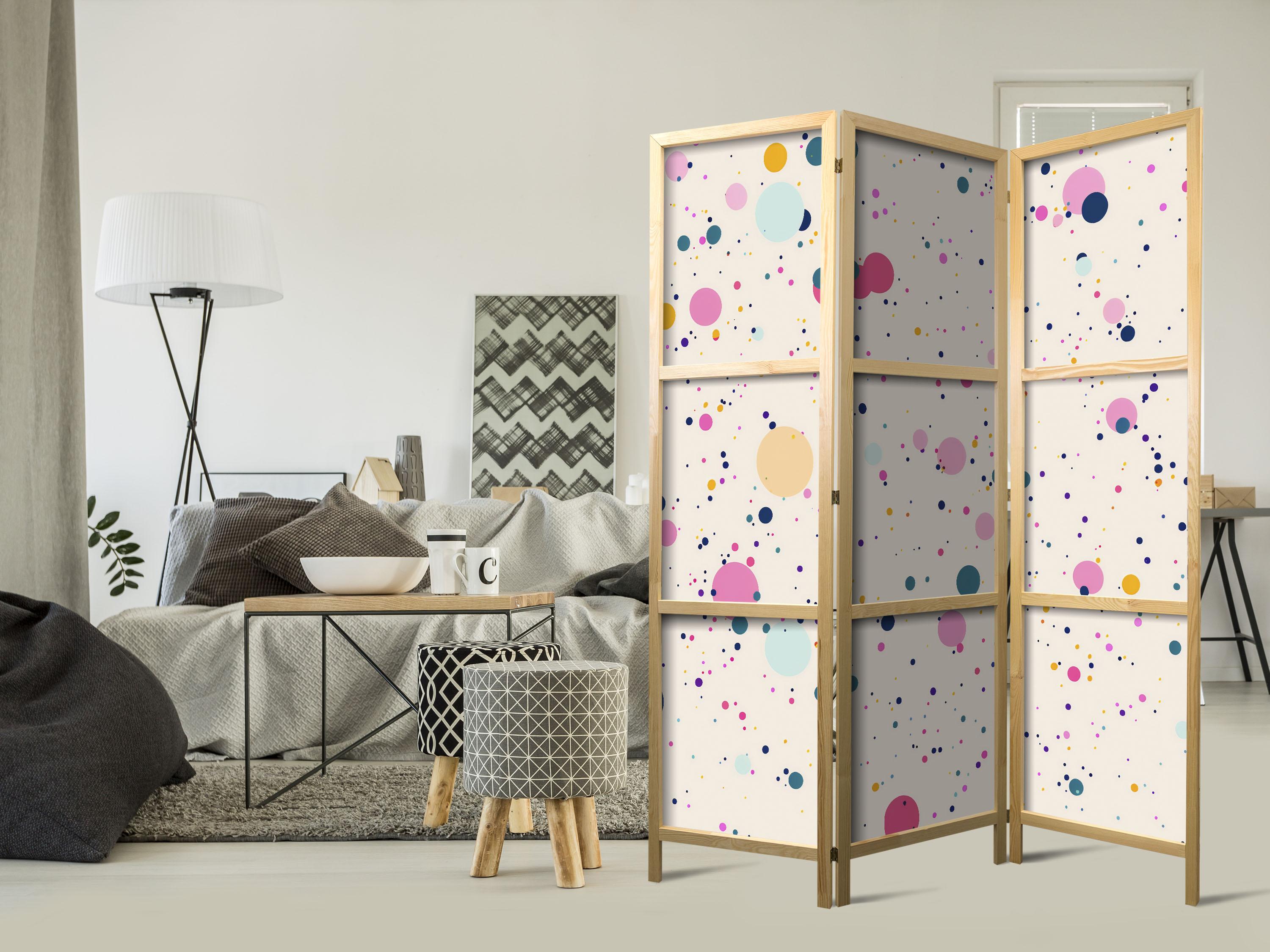 Japansk skærmvæg Dots - 3-panels rumdeler med farverigt mønster på lyserød baggrund